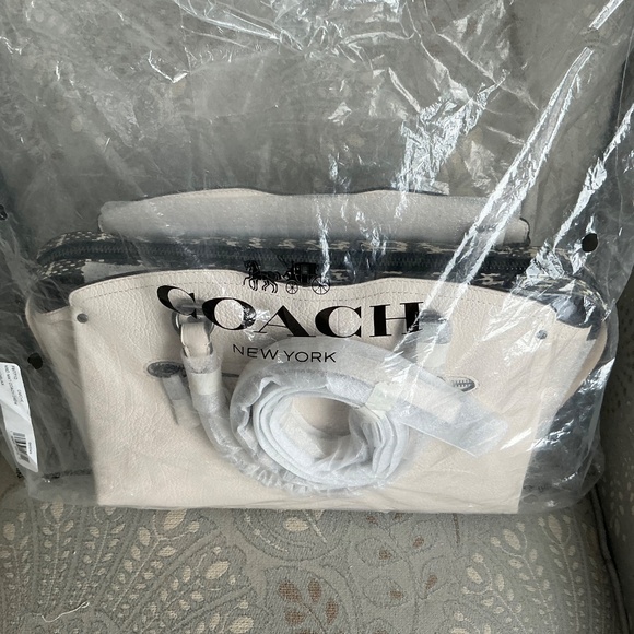 NWT COACH Drew Satchel/ Chalk and  SnakeSkin detail - Picture 13 of 13